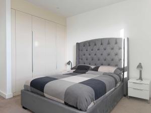 Luxury 2B2B in central London