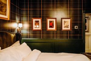 Bootleggers Lodge on Lake Nokomis