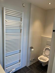 1 Private Parking, King-Size Bed & Non-smoker