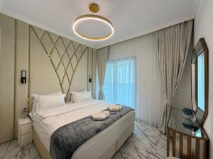 Luxury 1BDR in the heart of Marina Walk to Metro & Promenade #11