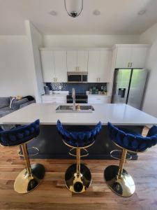 Pet-Friendly Townhouse with Free Parking in TN