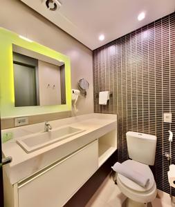 Maravilhoso apartamento no Helbor, Batel