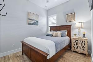 Ohana Beach House l Steps to Beach l Ocean Views