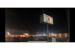 Circle S Motel Cozad I-80