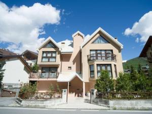 Apartment Zwei-Zimmer-Wohnung im Dachgeschoss 4 p- l- Villa Frejus by Interhome