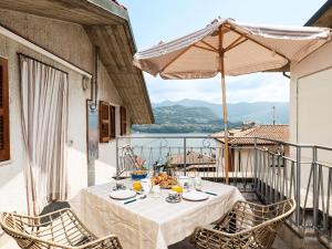 Apartment Gioia del Verde - Raum- Terrasse und Seeblick by Interhome