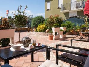 Apartment Wohnung mit Meerblick by Interhome