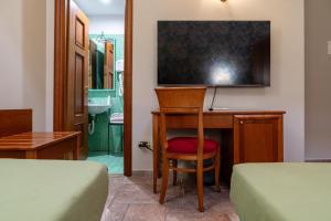 DE CURTIS SUITES&ROOMS BY MALIà