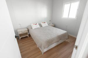 Casa con jardin y piscina WiFi y aire acondicionado