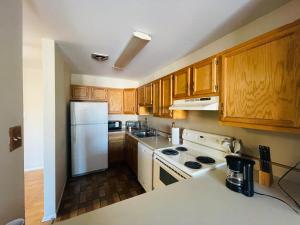 Moss Rehab Area 2BR 2BA Monthly Special