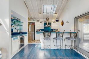 Rehoboth Beach - 38200 Robinsons Dr - Desirable Dodds Addition