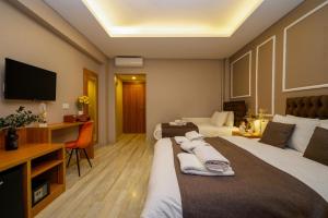 The Grand Baazar Suites