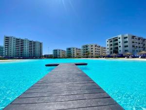 Premium apartment in Laguna Playa with pool