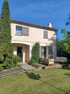 Villa familiale aux portes du Médoc et à 2 pas de Bordeaux