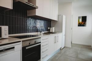 Artist’s corner in central Caldas