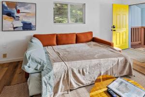 #StayinMyDistrict Starfish Coastal Getaway