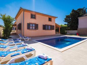 Holiday Home Ferienvilla Ena by Interhome