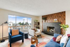 Hilltop Seattle Retreat - views & Parking