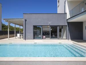 Holiday Home Villa Sole am Meer mit Pool- Sauna- Whirlpool by Interhome