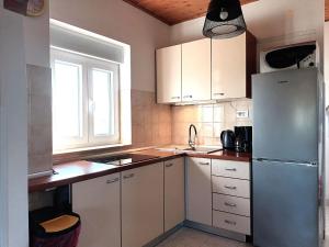 Apartment Gortan mit Blick auf das Wasser by Interhome