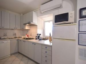 Apartment Wohnung Neven1 mit Terrasse by Interhome