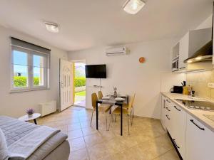 Apartment Apartment PintaDeSol by Interhome