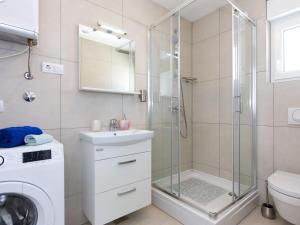 Apartment Niko 1 by Interhome