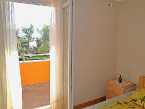 Apartment Apartment Nidisa by Interhome