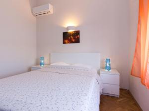 Apartment Wohnung Tamaris D direkt am Strand by Interhome