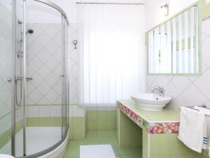 Apartment Wohnung Ivona in Strandnähe by Interhome