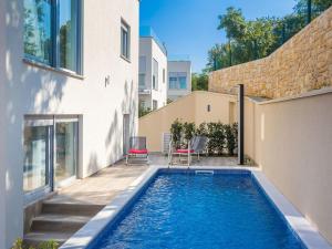 Holiday Home Olive Nika mit privatem Pool by Interhome
