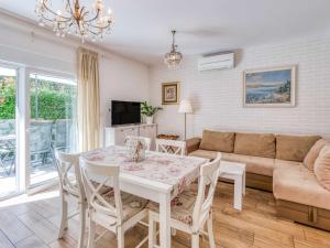 Holiday Home Andrea mit Whirlpool by Interhome