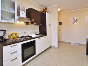 Apartment Apartment Ivanka by Interhome