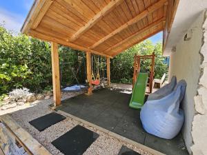 Apartment Wohnung Mirko2 mit gemeinschaftlichem Pool by Interhome