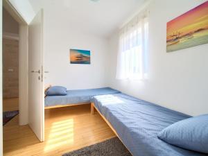 Apartment Wohnung Nadica 2 mit Balkon by Interhome