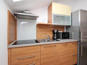 Apartment Tolles Appartement in Baška mit Terrasse by Interhome