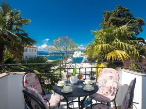 Apartment Wohnung Nika by Interhome