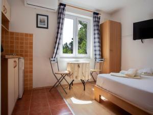 Apartment Studio Buka Calm IV by Interhome