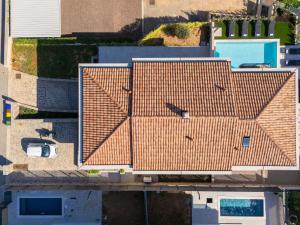 Holiday Home Lana mit Schwimmbad by Interhome