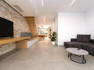 Holiday Home Smokva 2 by Interhome