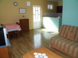 Apartment Wohnung in Baška mit Eigenem Balkon und Meerblick by Interhome