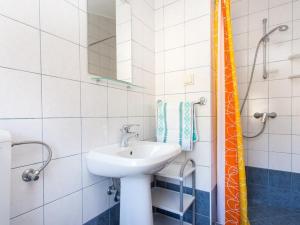 Apartment ZIC-MRAKOVCIC br-2 S2 K2 ohne Balkon by Interhome