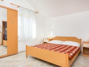 Apartment ZIC-MRAKOVCIC br-2 S2 K2 ohne Balkon by Interhome