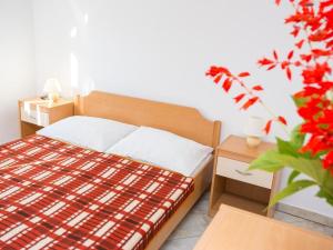 Apartment ZIC-MRAKOVCIC br-2 S2 K2 ohne Balkon by Interhome