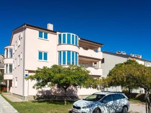 Apartment ZIC-MRAKOVCIC br-2 S2 K2 ohne Balkon by Interhome