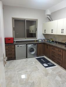 well-equipped 2 bedroom apartment living room