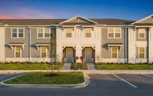 5BR Resort Townhome with Private Pool!