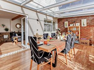 3 Bed in Rye- oc-72303