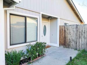 Cozy 2 bedroom 2 baths home