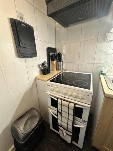 Quiet Kings Cross flat Steps from the Station